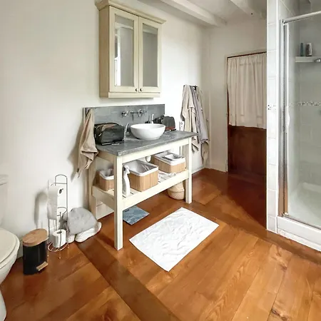 Charmante A Avec Piscine Privee